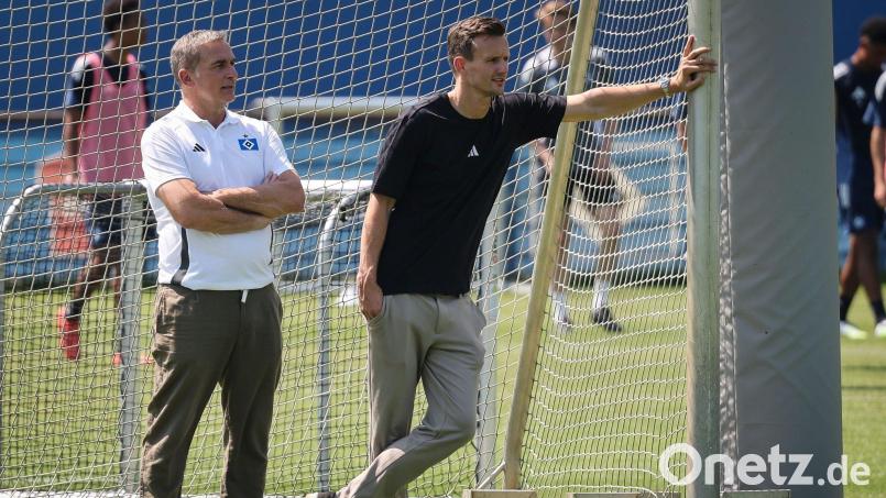 Die HSV-Macher arbeiten weiter zusammen: Sportdirektor Claus Costa (r) und Sportvorstand Stefan Kuntz. Bild: Christian Charisius/dpa