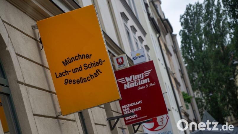 Die Lach- und Schießgesellschaft wird aus Schwabing umziehen. (Archivbild) Bild: Stefan Puchner/dpa