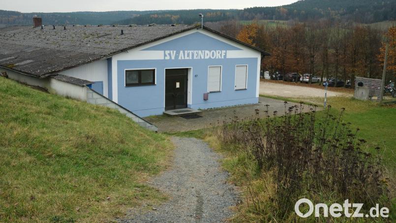 Das Sportheim des SV Altendorf soll nicht nur saniert, sondern auch erweitert werden. Dazu will die Gemeinde das Bundesprogramm "Sanierung kommunaler Sportstätten" in Anspruch nehmen. Bild: Hirsch