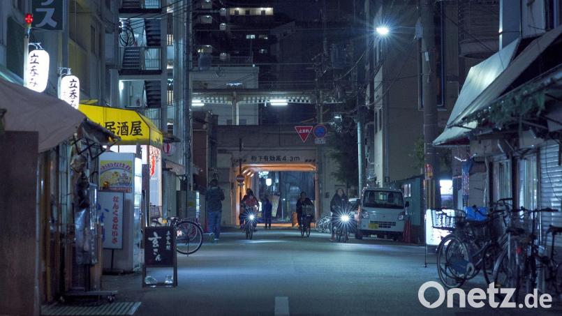 „Nachtfluchtunternehmen“ schicken zu jeder Uhrzeit Möbelwagen. Bild: Andreas Hartmann/Arte/dpa