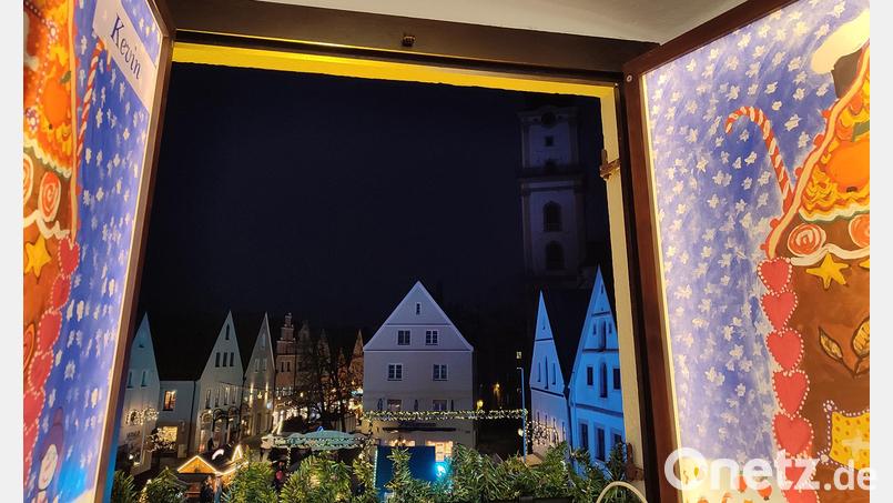 Adventskalender am Alten Rathaus in Weiden Bild: Stadtmarketing Weiden e.V.