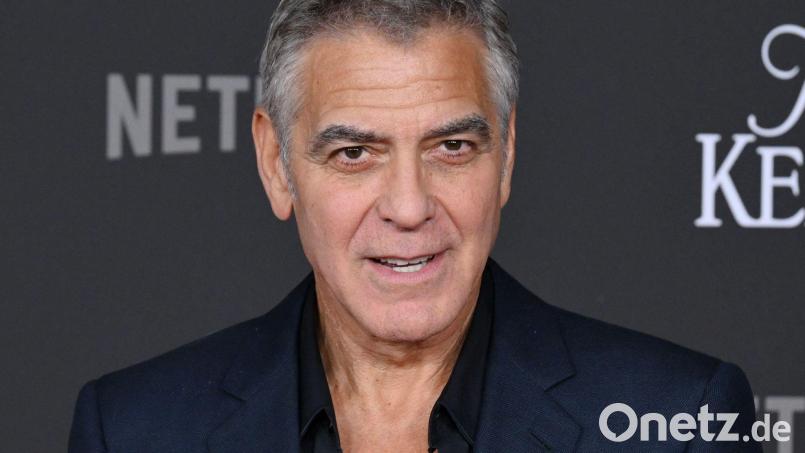 Hollywoodstar George Clooney findet eigenen Angaben zufolge manche Bruchlandungen im Leben hilfreich. (Archivbild) Bild: Billy Bennight/ZUMA Press Wire/dpa