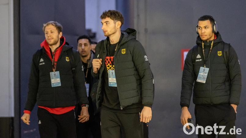 Kay Bruhnke (Mitte) wurde in den Nationalkader für die WM-Oualifikation berufen. Bild: FIBA/DBB