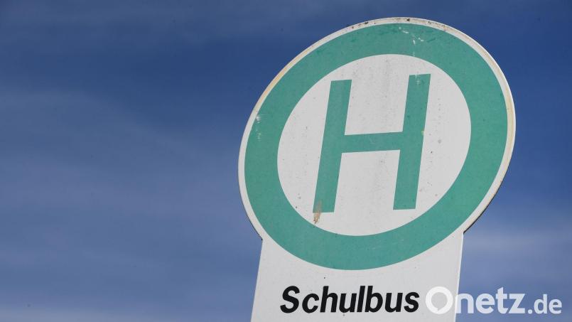 Dem Mädchen kam das Auftreten des Mannes komisch vor. (Symbolbild) Bild: Stefan Sauer/dpa