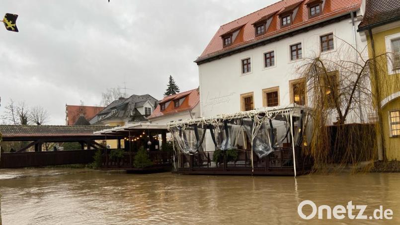 Zweimal schon wurde der Hochwasserschutz im Boosthaus gebraucht, zum Beispiel beim Vils-Hochwasser im Dezember 2023. Archivbild: Andreas Ascherl