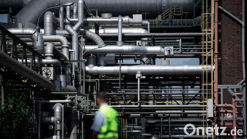 Der Industriestrompreis soll den Bund über drei Milliarden Euro kosten (Archivbild). Bild: Fabian Strauch/dpa