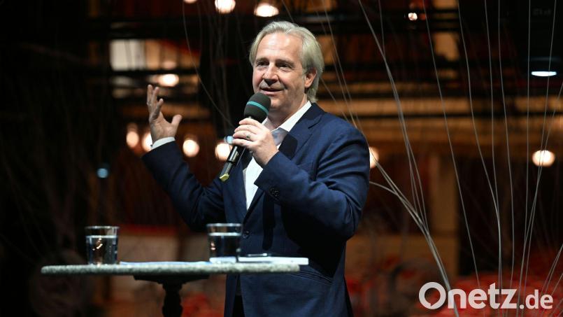 Der Intendant des Wiener Burgtheaters, Stefan Bachmann, möchte das Haus nicht politisch positionieren. Bild: Helmut Fohringer/APA/dpa