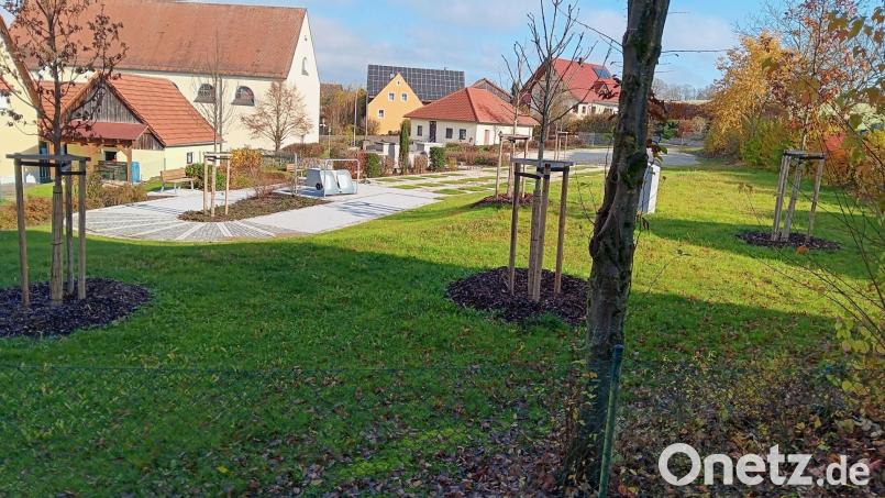 Die Gemeinde Schmidgaden investierte in die Erweiterung des Friedhofes 185.000 Euro. Bild: Hans Werner