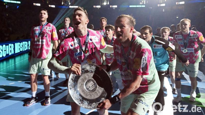 Den Füchsen Berlin wurde die Meisterschale gestohlen. (Archivbild) Bild: Uli Deck/dpa
