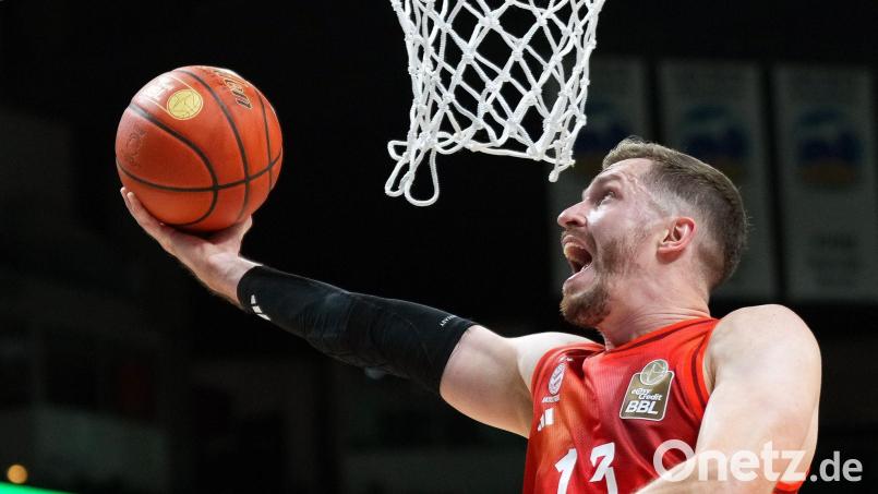 Auch Weltmeister Andreas Obst konnte die Niederlage der Bayern nicht verhindern. (Archivbild) Bild: Soeren Stache/dpa