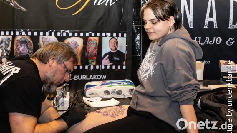 Am 29. und 30. November 2025 findet die fünfte Tattoo Expo Grafenwöhr in der Stadthalle statt. Bild: Ingo Becker
