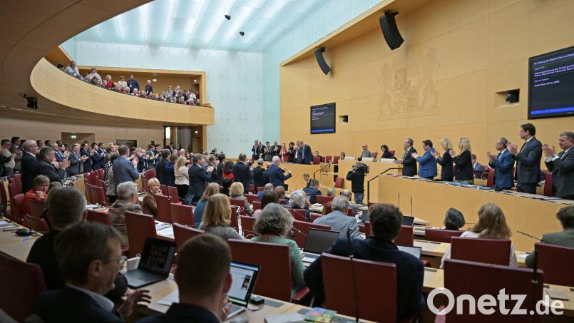 Die Opposition übt scharfe Kritik an der Staatsregierung. Bild: Malin Wunderlich/dpa