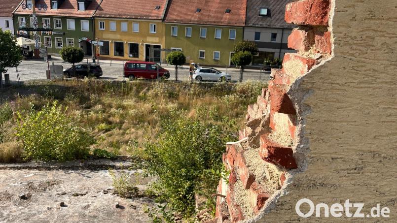 Die Baustelle "Oberpfälzer Hof" in Windischeschenbach. Nach Hotelbau sieht es derzeit nicht aus. Fällt das Areal wieder an die Stadt zurück? Archivbild: Gabi Schönberger