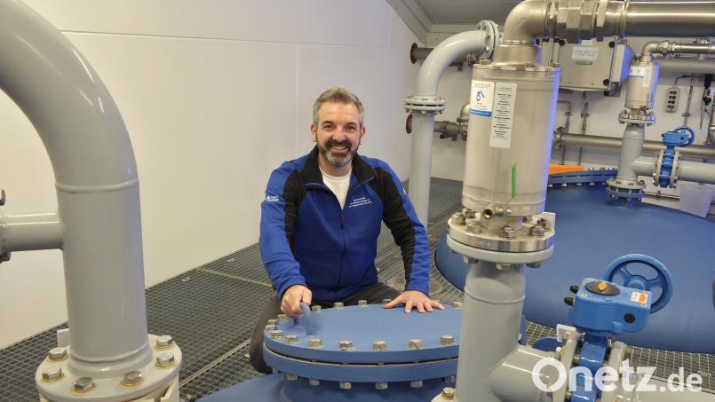 Elmar Halk an seinem Arbeitsplatz in der Wasserversorgung. Bild: ge