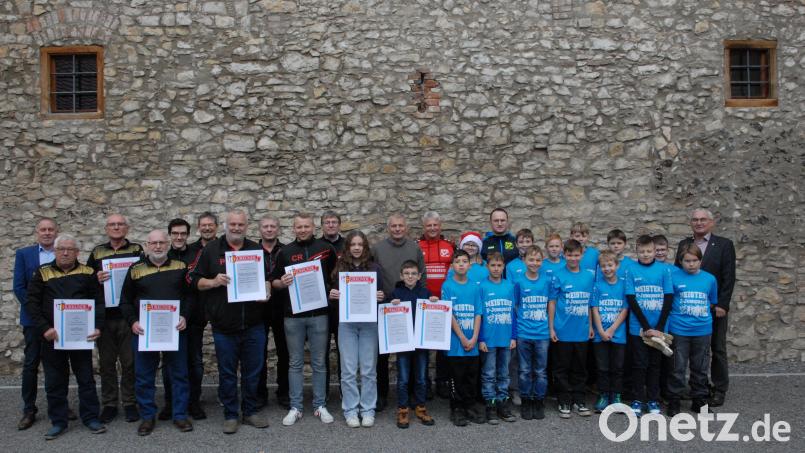 Die erfolgreichen Sportler und Sportlerinnen wurden bei einer Festveranstaltung geehrt. Bild: pop