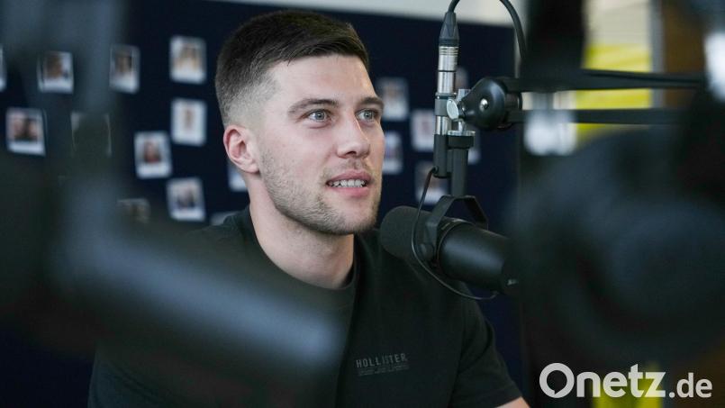 Maximilian Kolb war in der neuen Folge des Podcasts "Powerplay" zu Gast. Bild: Marco Meier