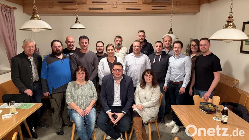 Die CSU Kirchenthumbach hat sich für die Kommunalwahl 2026 aufgestellt. Bild: CSU Kirchenthumbach