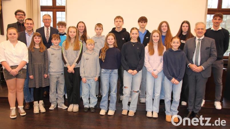 Sechzehn Einzelsportler wurden für ihre sportlichen Leistungen ausgezeichnet. Bild: kro