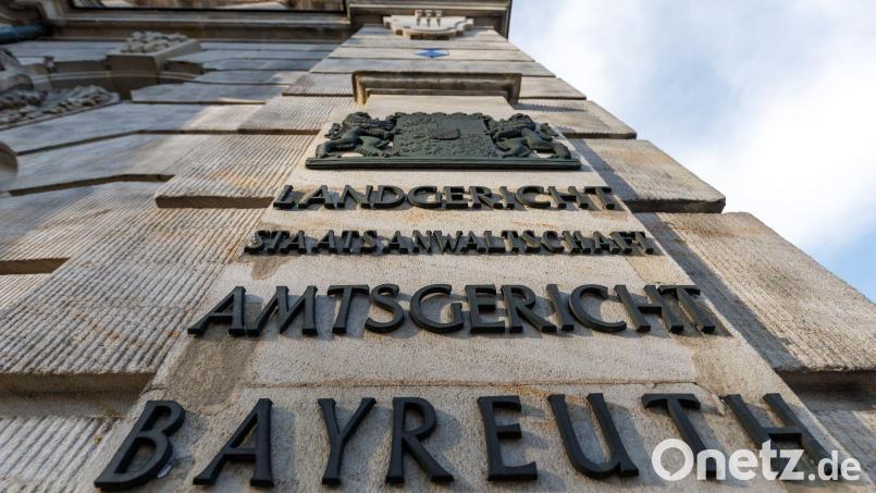 Mehr als fünf Jahre haben Wissenschaftler der Universität Bayreuth Hunderte Verfahren gesichtet und handelnde Personen der NS-Zeit identifiziert sowie den Umgang mit Justizunrecht nach dem Zweiten Weltkrieg analysiert. (Archivbild) Bild: Daniel Karmann/dpa