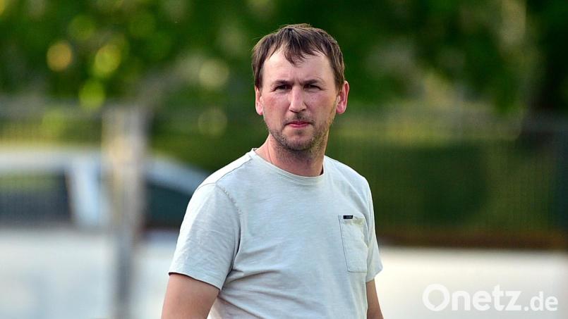 Thomas Seidl geht in seine vierte Saison als Trainer des FC Dingolfing. Bild: Dirk Meier