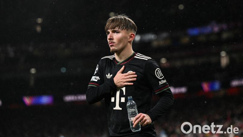 Bayern-Teenager Lennart Karl traf bei der 1:3-Niederlage beim FC Arsenal. Bild: Sven Hoppe/dpa