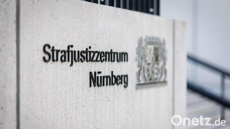 Der Prozess soll am 4. Dezember vor dem Landgericht Nürnberg-Fürth beginnen. (Archivbild) Bild: Daniel Karmann/dpa