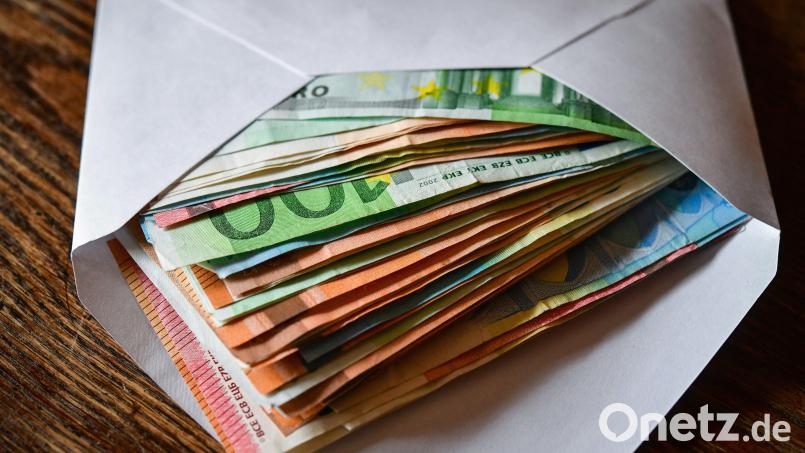 Das verfügbare Einkommen ist zuletzt in der Oberpfalz überdurchschnittlich stark gestiegen. Das betrifft vor allem den Landkreis Tirschenreuth. Symbolbild: Patrick Pleul/dpa