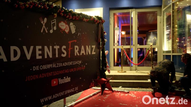 Vor dem Kino wurde der rote Teppich ausgerollt. Bild: Noah Wegmüller-Kocher