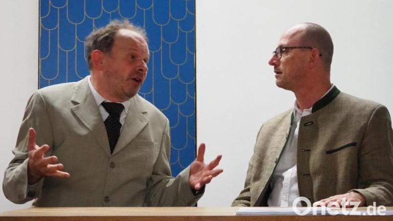 Ob Franz Goldmann (Thomas Gitter, rechts) und Josef Sorge (Martin Ebenhöch) wieder einen Deal aushandeln? Bild: Veronika Biegerl