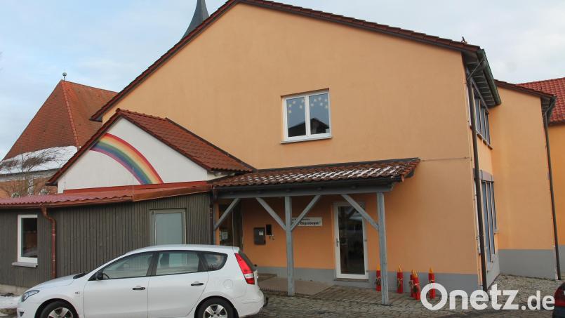 Der Marktgemeinderat billigt die Jahresrechnung 2024 der evangelischen Kindertagesstätte "Unterm Regenbogen". Bild: pi