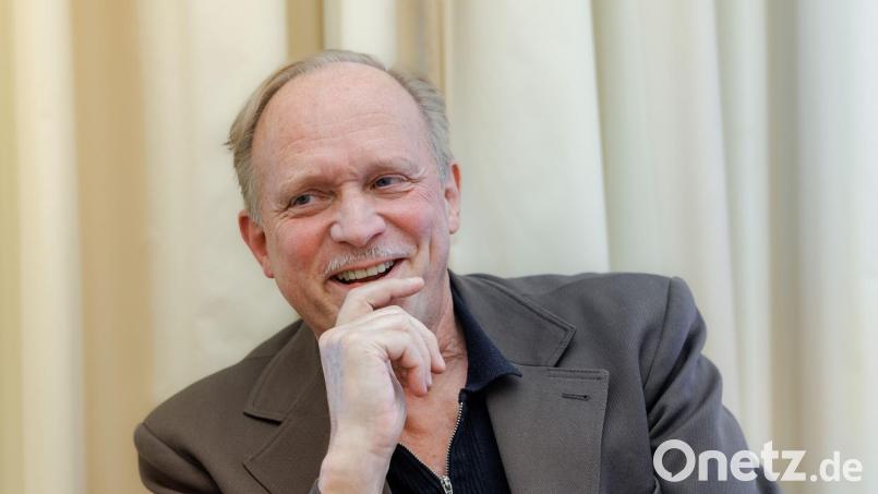 Ulrich Tukur glaubt an das Konzept der Ehe. (Archivbild) Bild: Markus Scholz/dpa