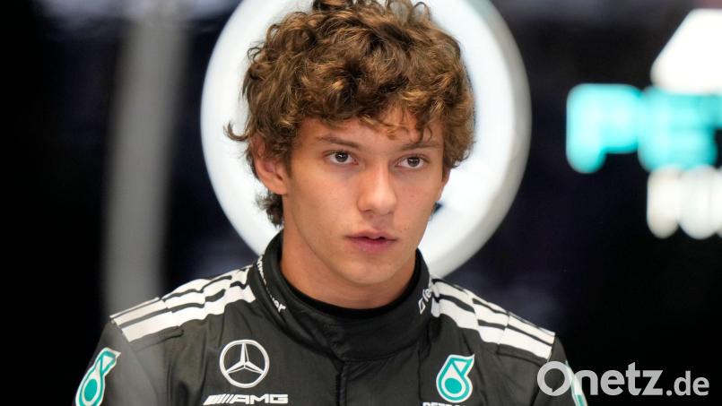 Kimi Antonelli stellt sein Profilbild auf Schwarz nach schwerer Hetze im Netz. Bild: Luca Bruno/AP/dpa