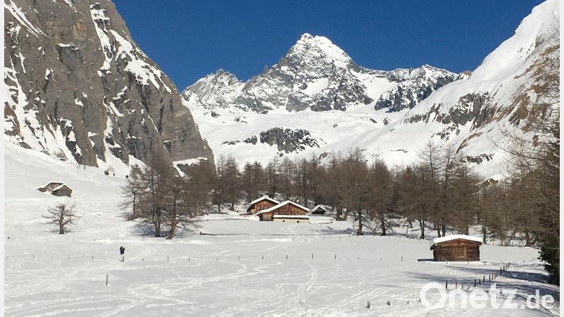 Der Schutzraum der Stüdlhütte am Großglockner ist beschädigt worden. (Symbolbild) Bild: Joachim Hauck/dpa