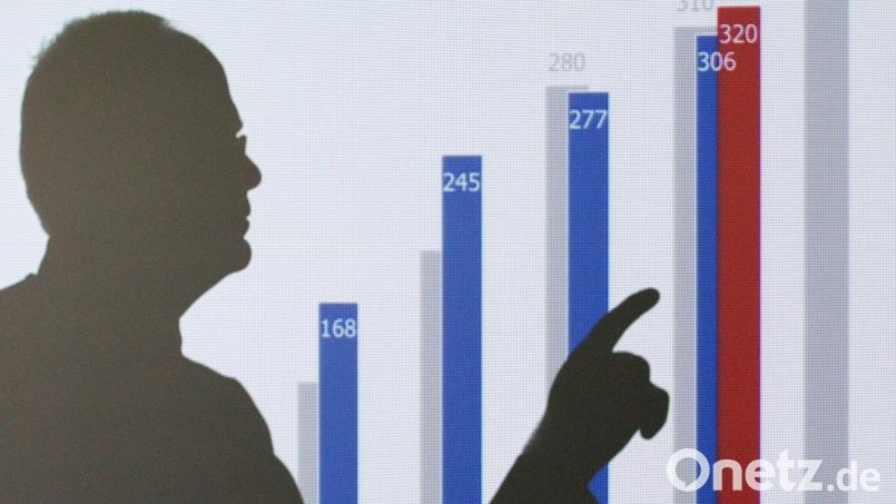 Für Geschäftsführer und Vorstände geht der Spitzenjob mit steigendem Klagerisiko einher. (Symbolbild) Bild: Friso Gentsch/dpa