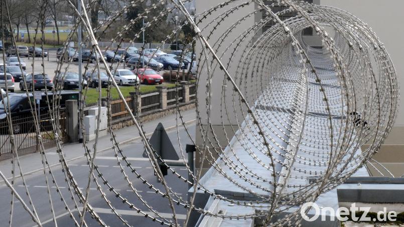 Was essen die Menschen hinter den Mauern der JVA Amberg? Es gibt ein vegetarisches Angebot, aber Veganes gibt es nicht. Archivbild: Stephan Huber