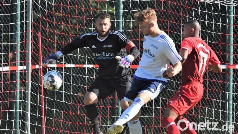 Torwart Patrick Herdegen (links/vor einigen Jahren im Trikot des TSV Eslarn) schließt sich dem FC OVI/Teunz an. Archivbild: Gerhard Büttner
