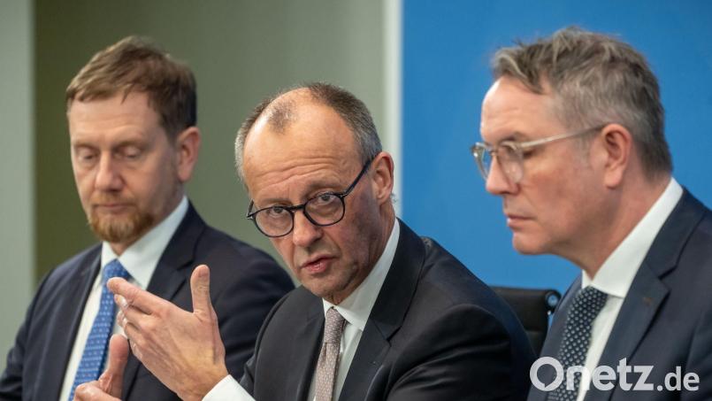 Einig beim einen Thema, zerstritten beim zweiten: Merz und die Ministerpräsidenten. Bild: Michael Kappeler/dpa
