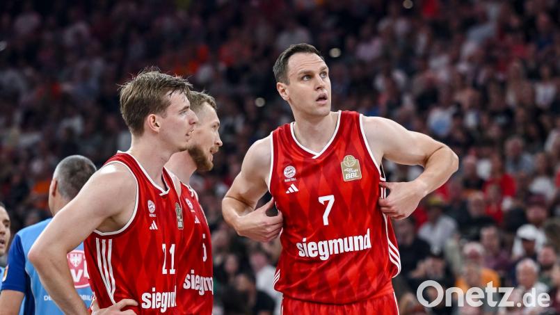 Münchens Johannes Voigtmann stemmte sich gegen die nächste EuroLeague-Niederlage. Bild: Harry Langer/dpa