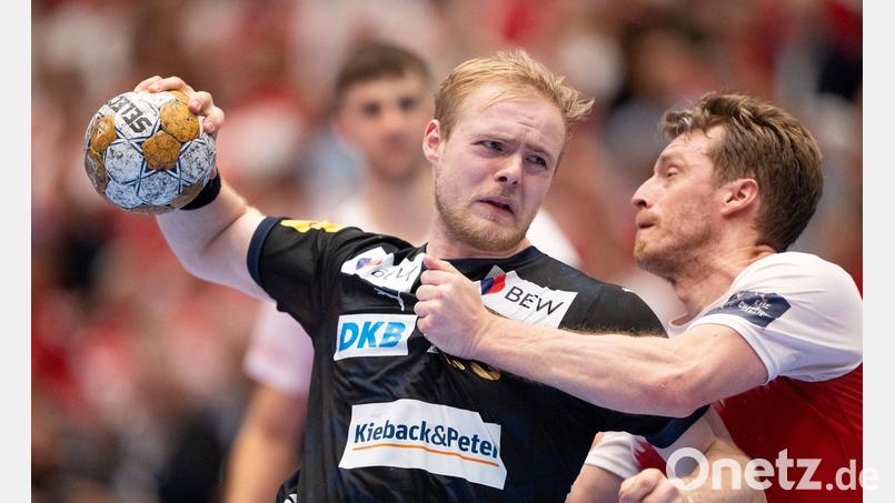 Nationalspieler Matthes Langhoff war bester Werfer der Füchse bei Kolstad. (Archivbild) Bild: Bo Amstrup/Ritzau Scanpix Foto/dpa