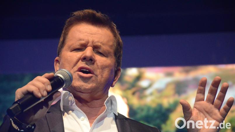 Schlagersänger G. G. Anderson ist Stargast beim ADAC-Ball. Der Sänger kennt die Max-Reger-Halle von früheren Auftritten. Archivbild: Kunz