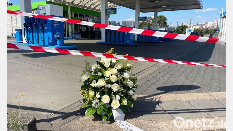 Der Prozess um den getöteten Polizisten in Völklingen beginnt laut Verteidiger voraussichtlich Anfang März 2026. (Archivbild) Bild: Christian Schultz/dpa