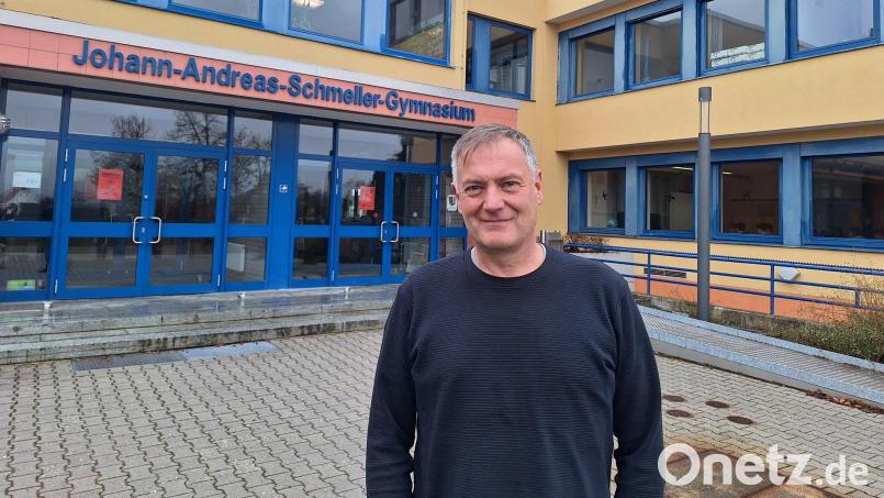 Schulleiter Christian Schwab verlässt im Februar das Johann-Andreas-Schmeller-Gymnasium in Nabburg und wechselt nach Burglengenfeld. Bild: bl
