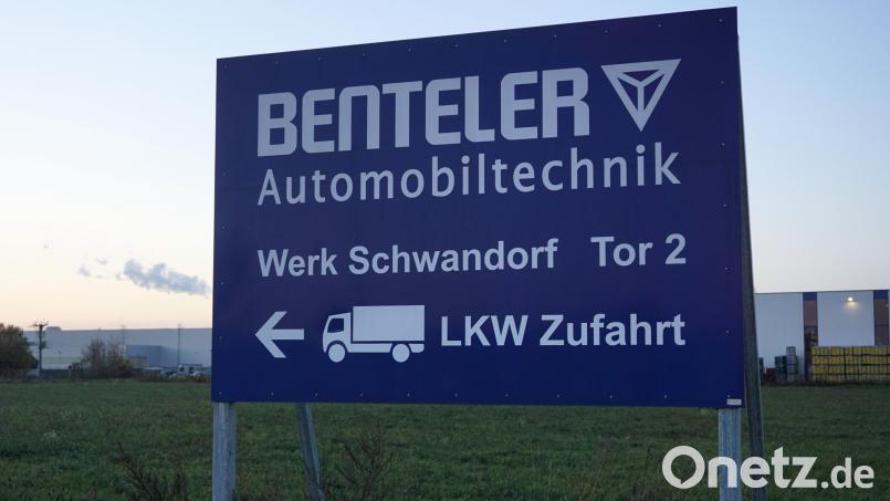Der Autozulieferer Benteler entlässt in seinem Schwandorfer Standort rund 80 Mitarbeiter. Bild: jut