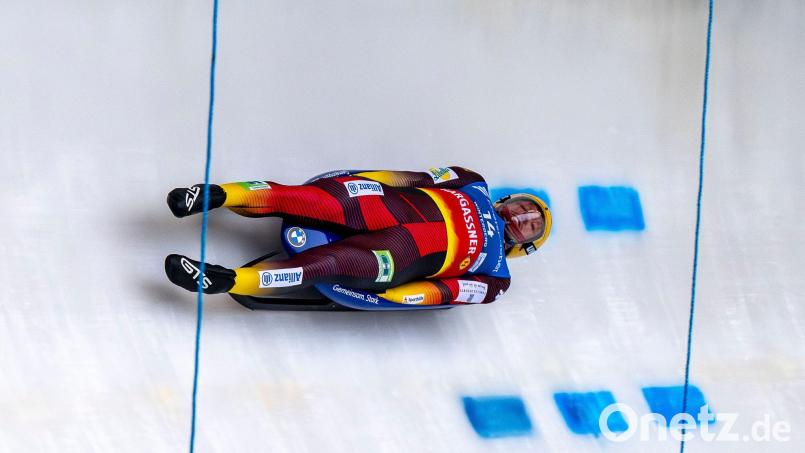 Sieg zum Weltcup-Auftakt: Routinier Felix Loch gewinnt in Winterberg. Bild: David Inderlied/dpa