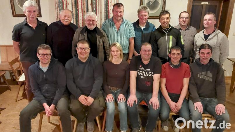 Zwei plus X. Die Unabhängige Bpürgerliste Neukirchen strebt einen weiteren Platz im Gemeinderat an. Die Kandidaten geben sich zuversichtlich. Bild: mfh