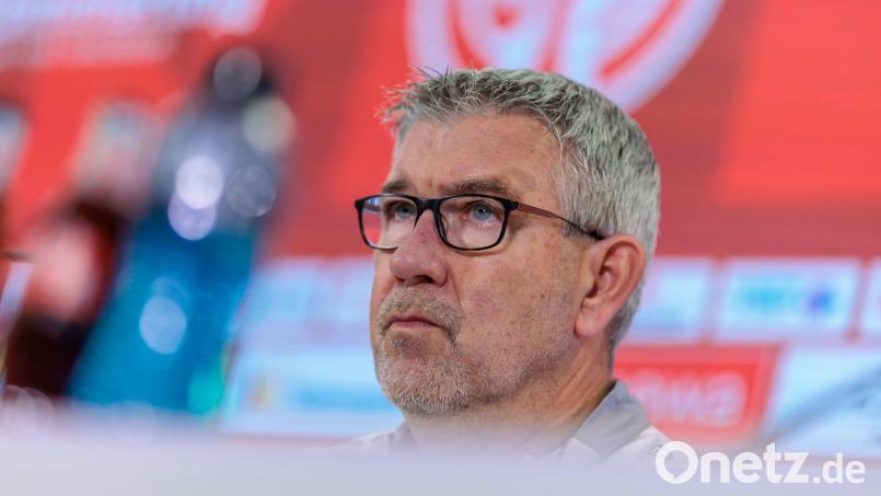 Urs Fischer will den FSV Mainz 05 zum Klassenerhalt in der Fußball-Bundesliga führen. Bild: Jörg Halisch/dpa