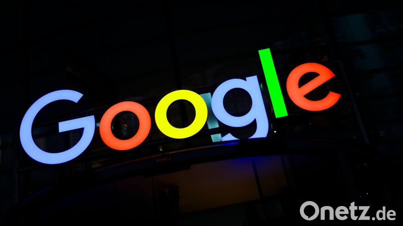 Google könnte nach Ansicht der EU-Kommission auf dem KI-Markt gegen Wettbewerbsrecht verstoßen haben. (Archivbild) Bild: Christian Charisius/dpa