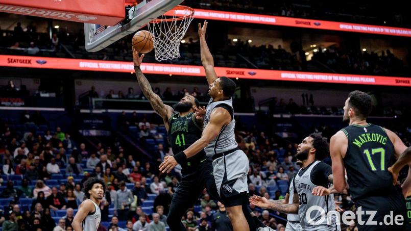 Ohne die Stars Wembanyama und Williamson sorgten die Pelicans und Spurs für beste Unterhaltung. Bild: Matthew Hinton/AP/dpa