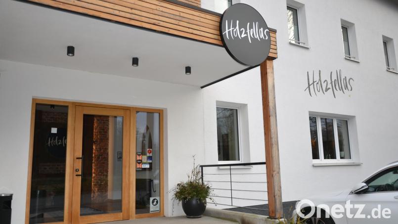 Das "Holzfellas" in Wiesau will wieder neu durchstarten. Im Hotel sind seit November Übernachtungen möglich, das Restaurant ist allerdings aus personellen Gründen noch geschlossen. Bild: Thorsten Schreiber