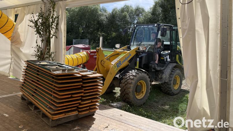 Parkstein schafft neue Biergarnituren an. Symbolbild: Johanna Kopp